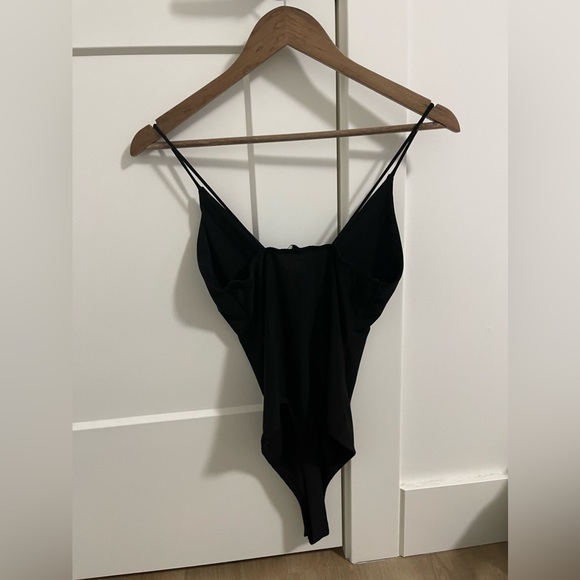 BRAND NEW FASHION NOVA BODYSUIT - Picture 2 of 2